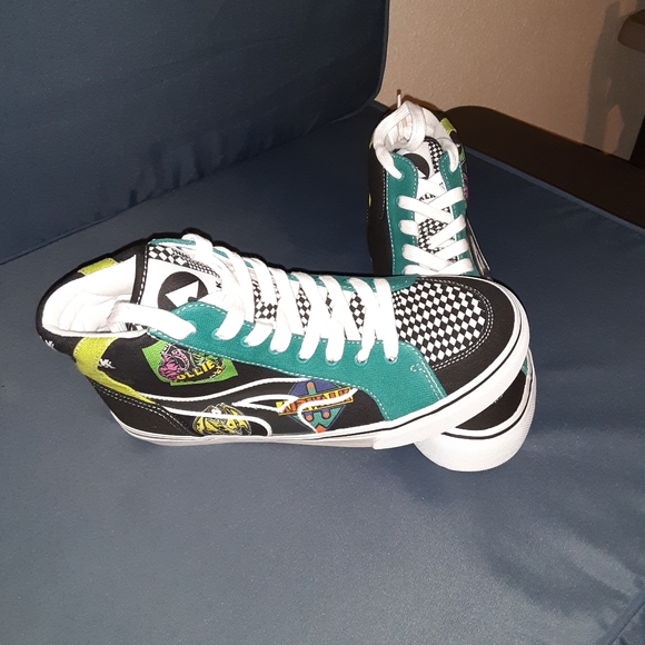 Airwalk hightops - Picture 3 of 3